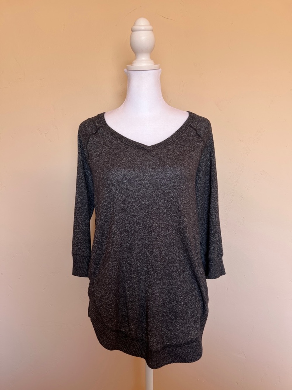 Maurices Charcoal Gray V-Neck Relaxed Sweatshirt